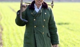 大衣哥娱乐爆料视频在线观看,独家揭秘幕后精彩瞬间